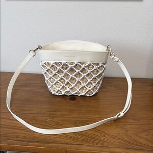 Vineyard Vines Tan and White Crossbody Bag